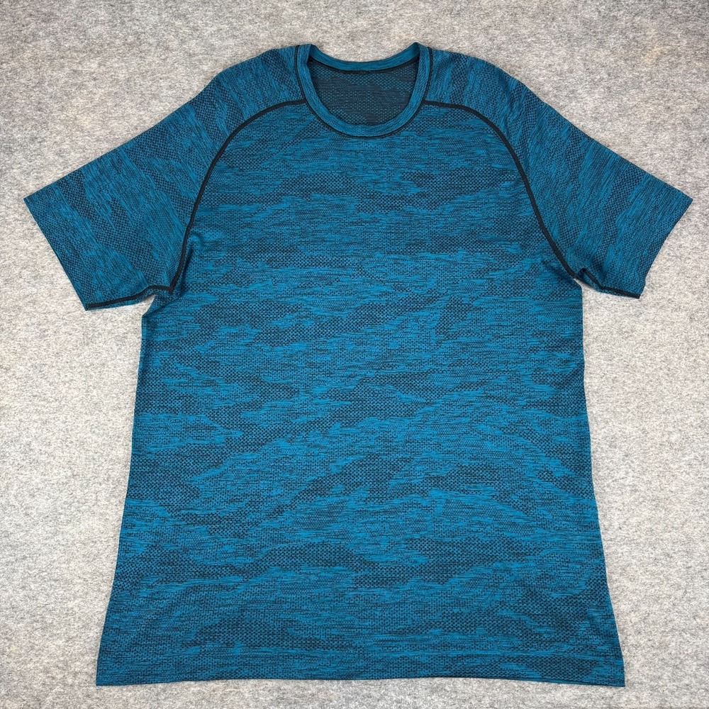 Lululemon Metal Vent Tech Short Sleeve Mesh Silverescent Black Capri Mens XL